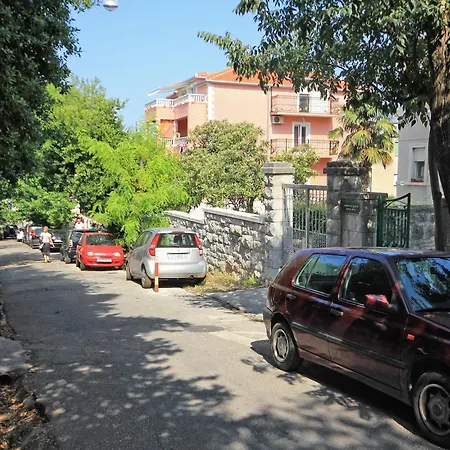 With Wifi - 9126 Apartment Split